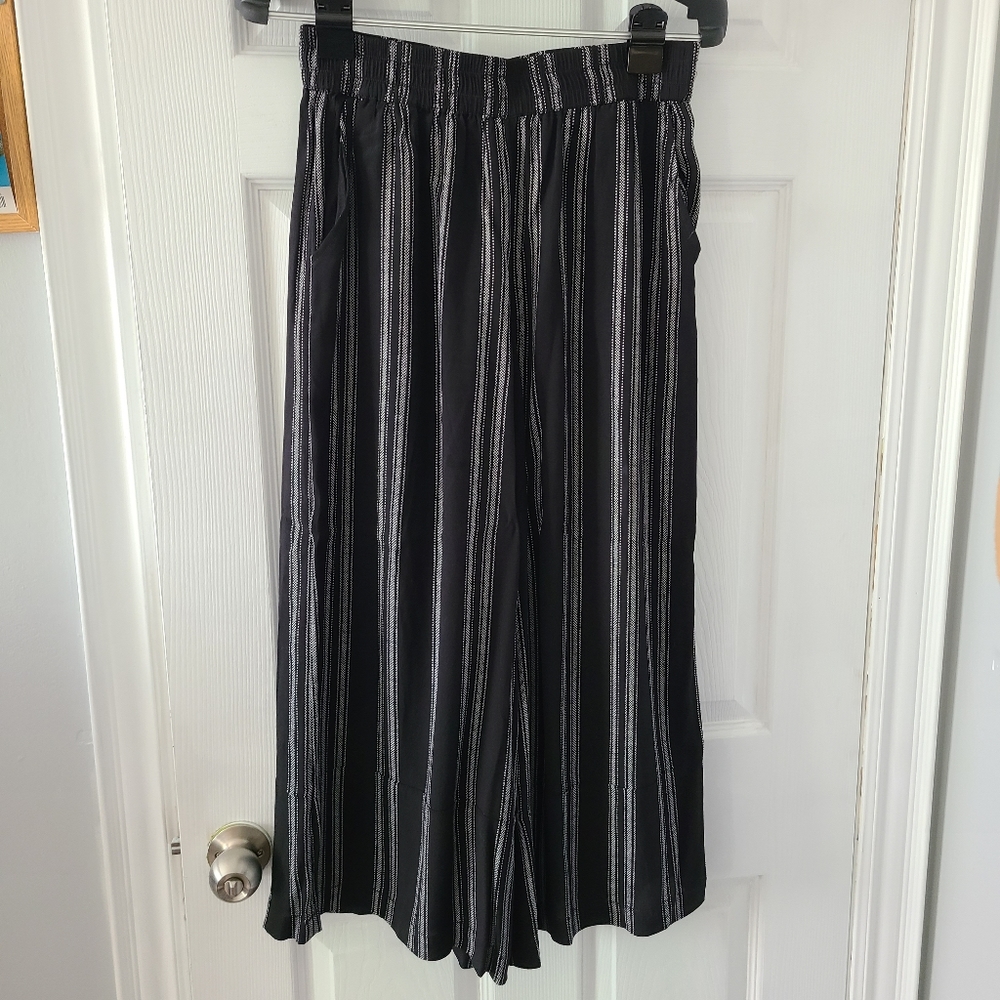 Urban Outfitters Wide-Legged Striped Pants